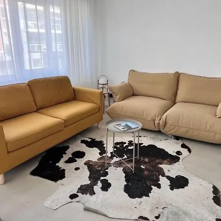 Kariss I - Hip And Trendy In Coxyde